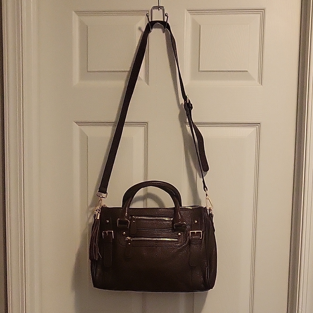 Elegant Brown Leather Satchel with Structured Design